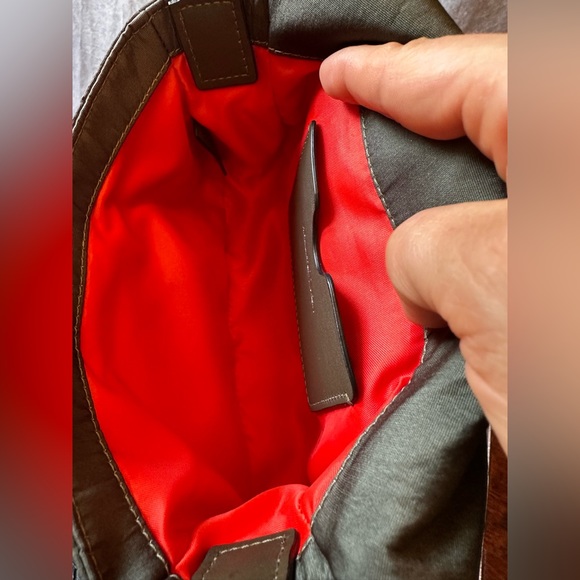 ALEXANDER MCQUEEN LOGO NYLON SKULL CROSSBODY BAG W/SILVER CHAIN, KHAKI GREEN - Picture 9 of 15